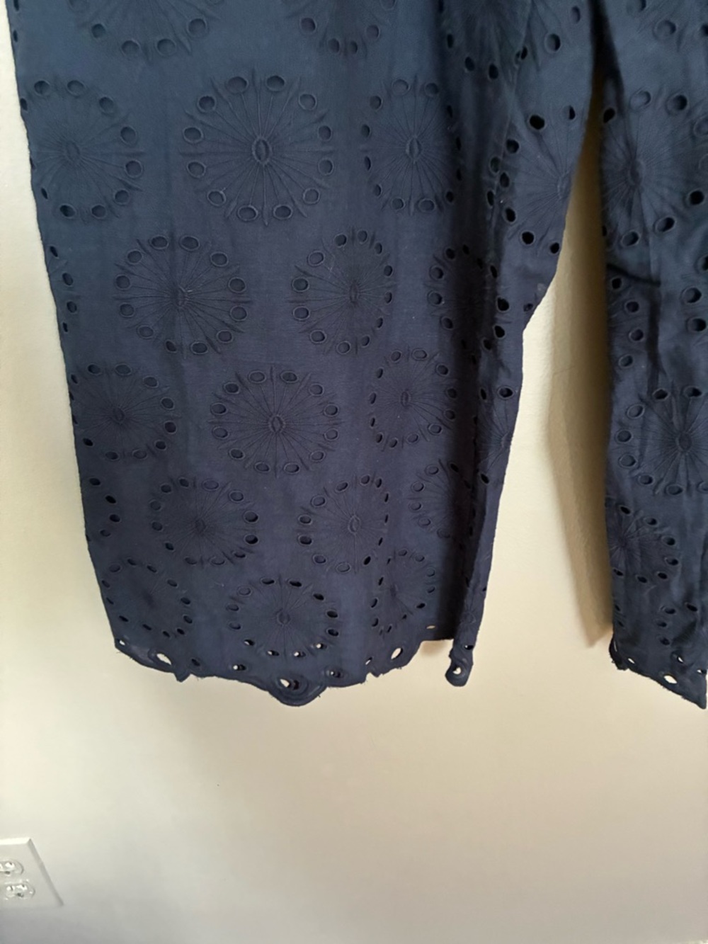 SUNDANCE Navy Blue Eyelet Cutwork Embroidered Cotton Wide Leg Pants Boho 16 - Picture 4 of 8